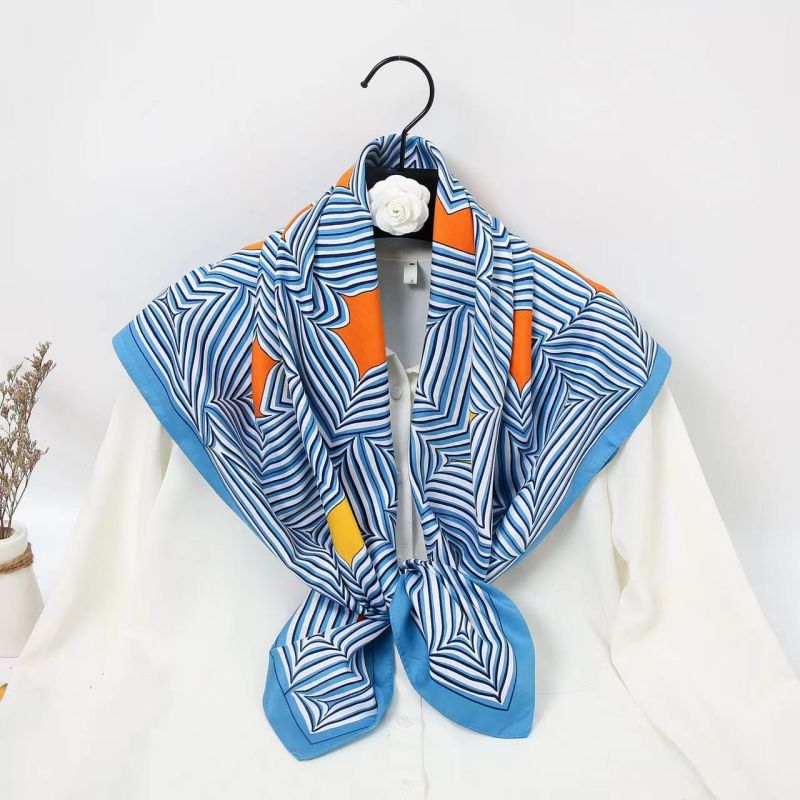 Lenço Quadrado de 90cm de Alta - Scarf Silk Square avaliação e preço