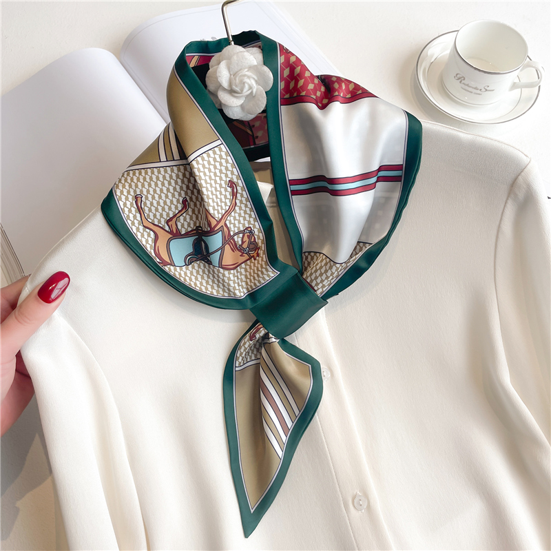 Lenço de seda estilo coreano p - Silk Tie Striped avaliação e preço
