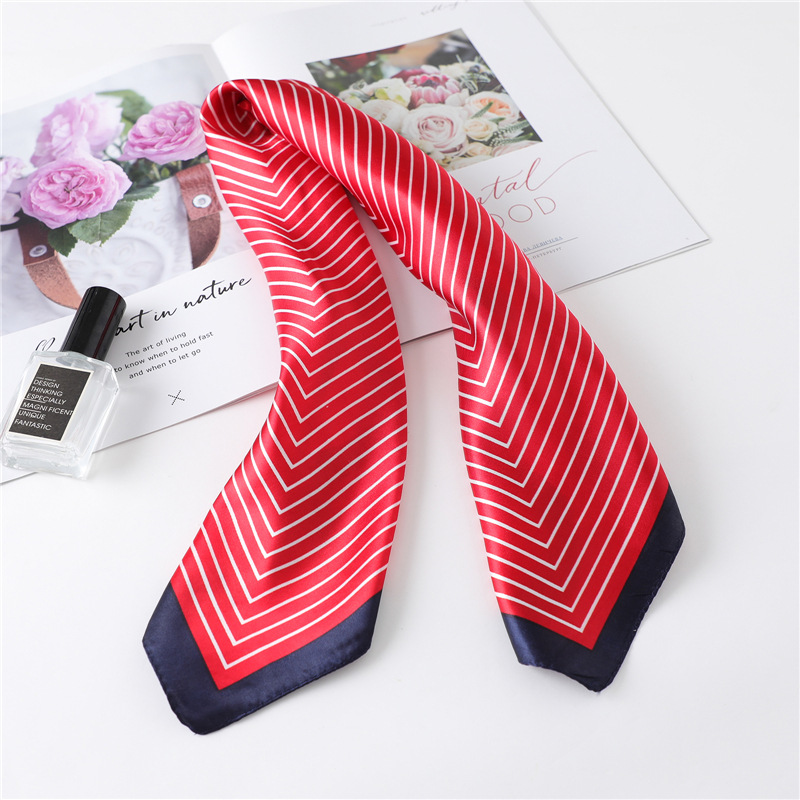 Lenço Quadrado de Seda Luxuoso - Silk Tie Striped avaliação e preço