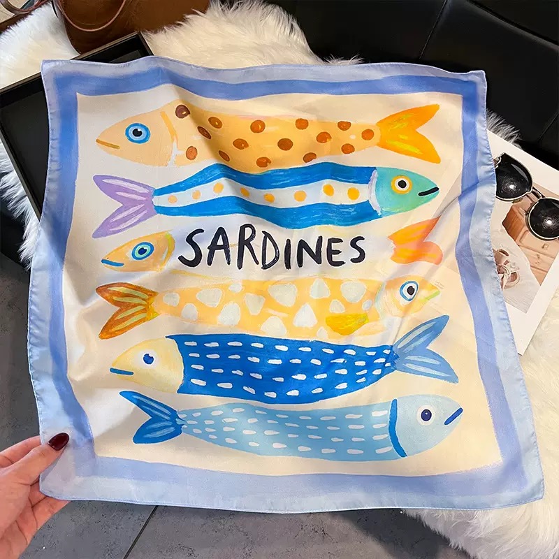 Lenços de Seda Quadrados com E - Scarf Silk Square avaliação e preço