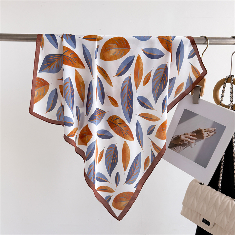 Marca de luxo impressão 70cm l - Scarf Silk Square avaliação e preço